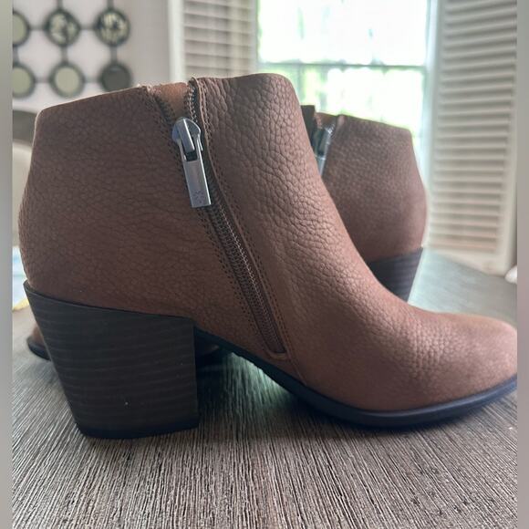 Lucky Brand Women’s Bellita Brown Rust Leather Ankle Boot size 8 new - Picture 7 of 9